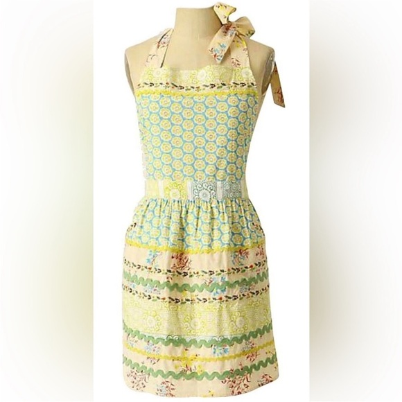 Anthropologie Sewing Basket Apron Cotton Print Apron
